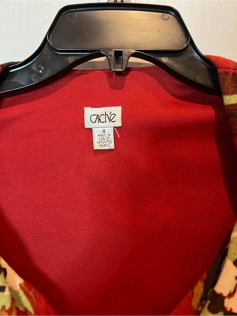 Cache Red Floral Dress with V-Neck - Picture 4 of 14